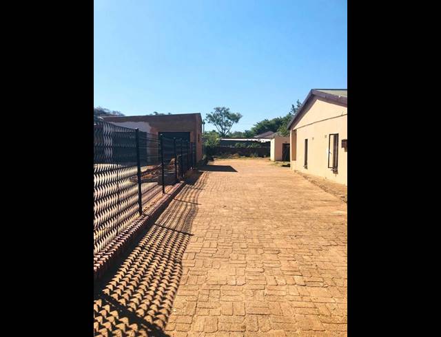 3 BEDROOM HOUSE FOR SALE IN GA-RANKUWA UNIT 1